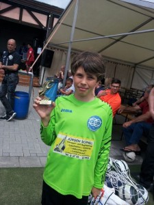 Bester Torhüter des Turniers, VfLFW Keeper Leon